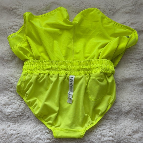 lululemon Hotty Hot High-Rise Lined Zip Pocket Neon Running Shorts - 6 ( S ) - Picture 11 of 15